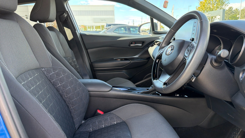 Toyota C-HR 1.8 Hybrid Design 5dr CVT Hybrid Hatchback